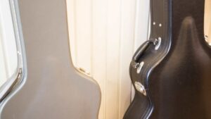 Etuis rigides pour guitare