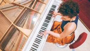 Un siège pour piano numérique